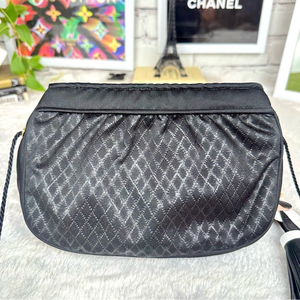 FENDI black crossbody or shoulder bag quilted soft cloth! So cute. “GREAT!” - Picture 6 of 16